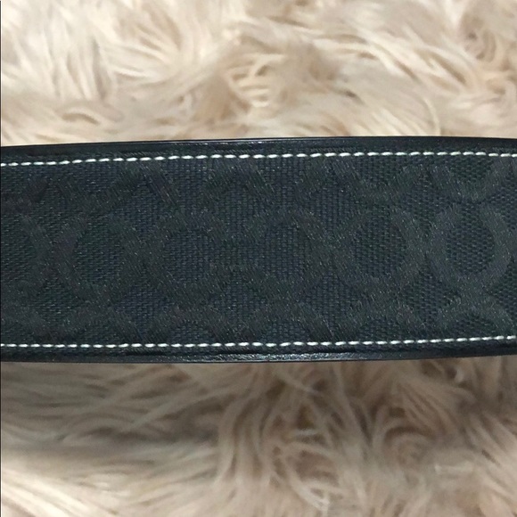 Belt with c on it - Picture 4 of 5